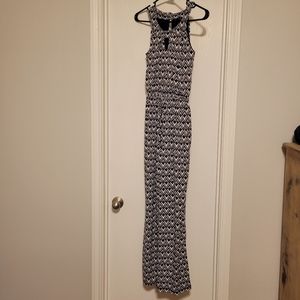 Jumpsuit with keyhole design